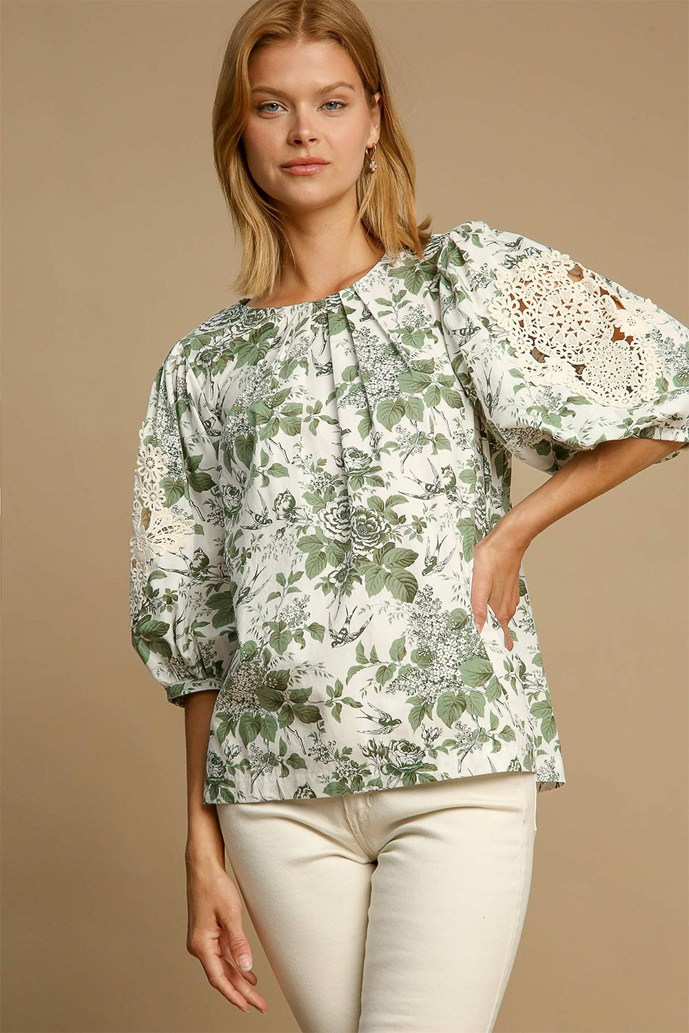 Umgee Floral Pleated Detail Lace Trim Sleeve Blouse