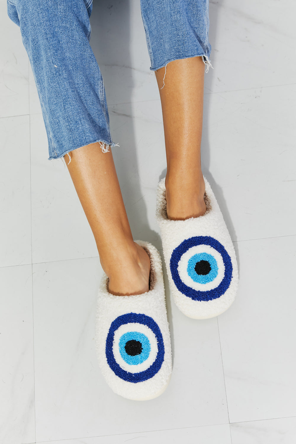 MMShoes Eye Slipper